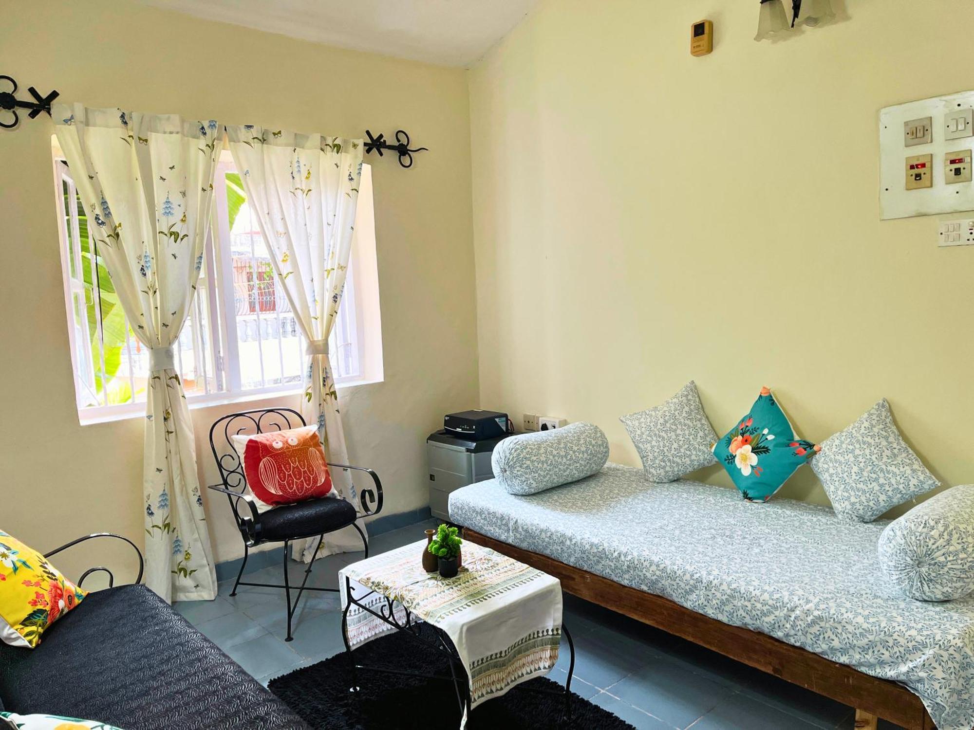 Cosy Garden Grove Apartment Candolim